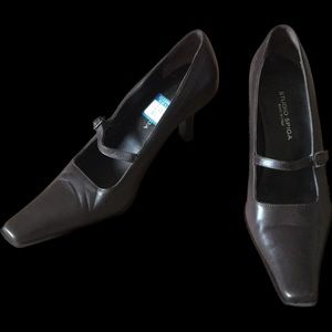 Brown Studio Spiga Mary Jane heels, leather!